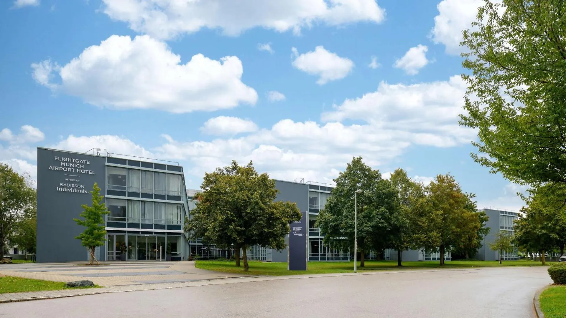 Hotel Flightgate Munich Airport Hotel, A Member Of Radisson Individuals Hallbergmoos