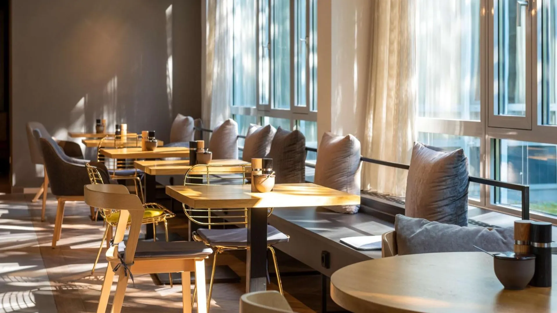 Flightgate Munich Airport Hotel, A Member Of Radisson Individuals Hallbergmoos 3*,  Germany